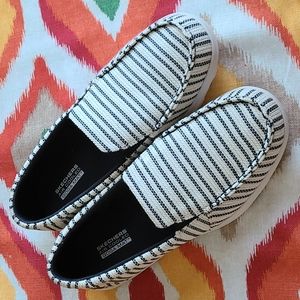 Womens Skechers shoes